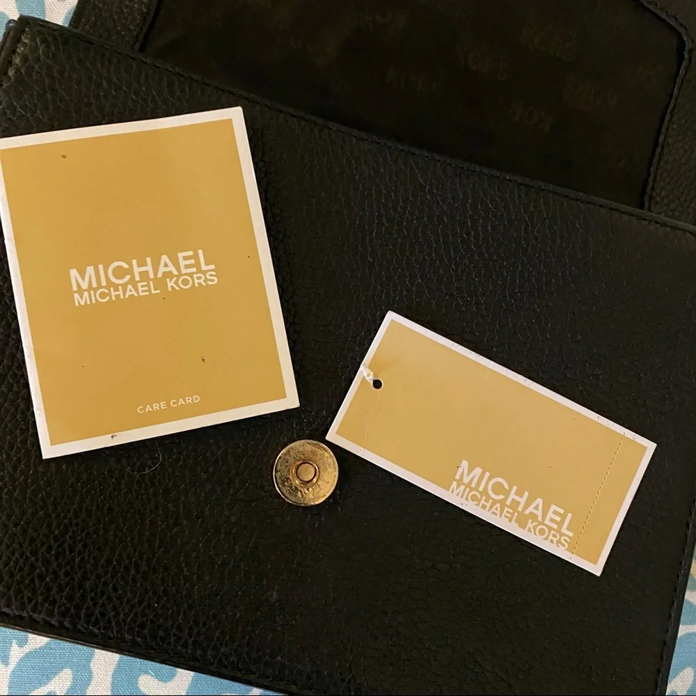 MICHAEL KORS Vanna Leather Crossbody / Shoulder Bag